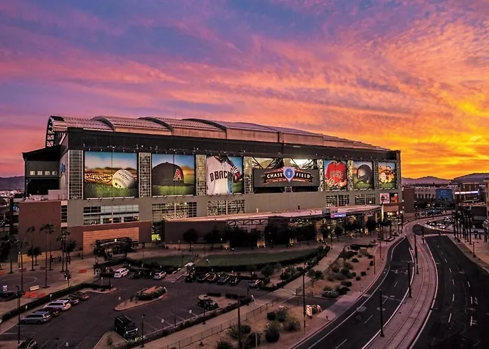 Holiday home Lux Mins To Chase Field Banner Med Valleywise Phoenix